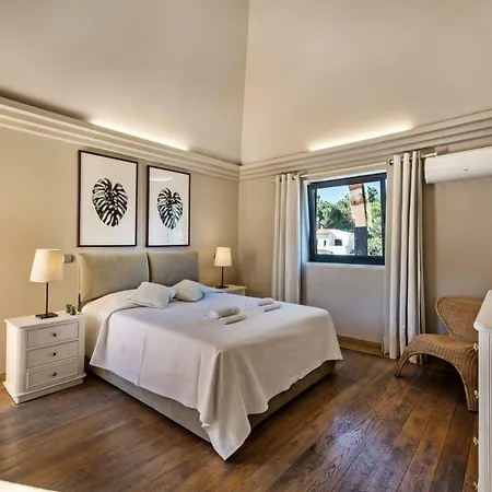 Sleeps 12 Pool Air Con Wifi * كافاكوس