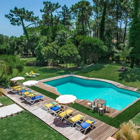 Sleeps 12 Pool Air Con Wifi