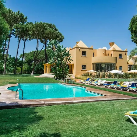 Sleeps 12 Pool Air Con Wifi Villa
