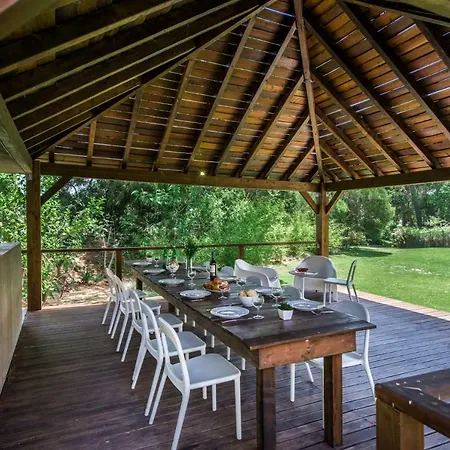 Sleeps 12 Pool Air Con Wifi